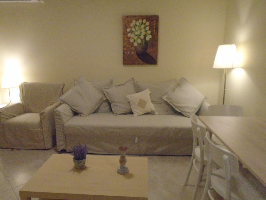 Socrates Family Apartments Kalligoni エクステリア 写真