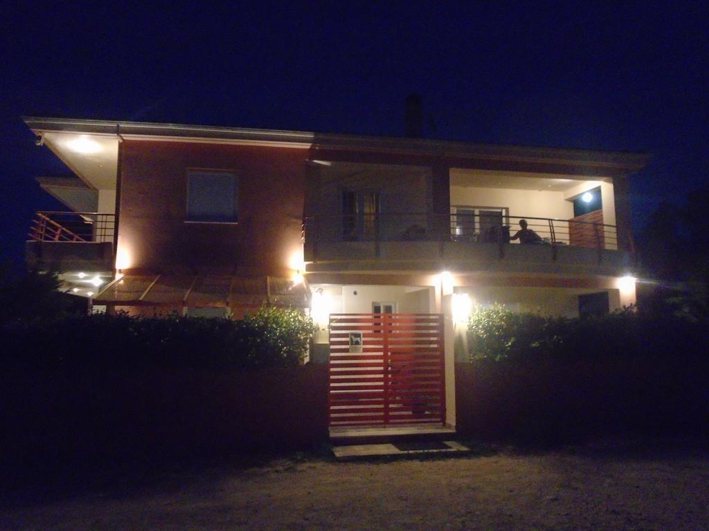 Socrates Family Apartments Kalligoni エクステリア 写真